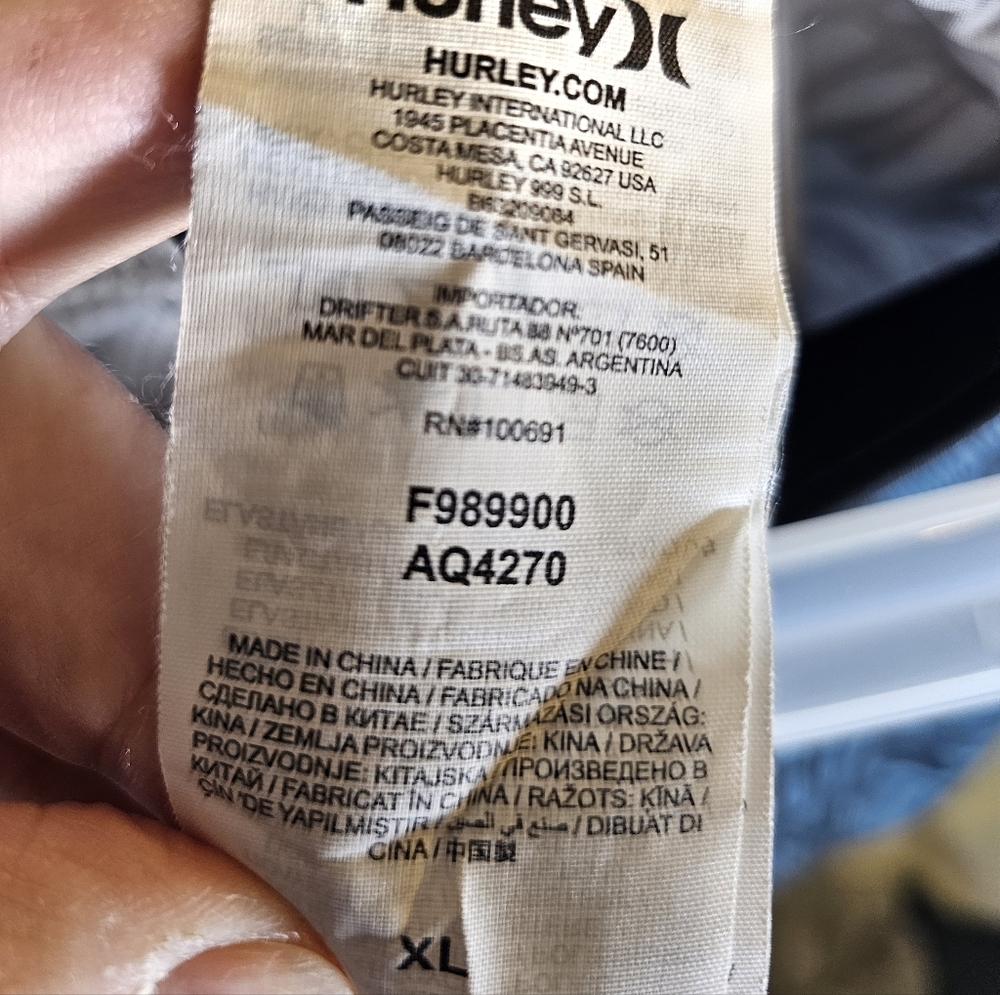 2/$20 Hurley XL Tropical Print Shorts - Picture 3 of 8